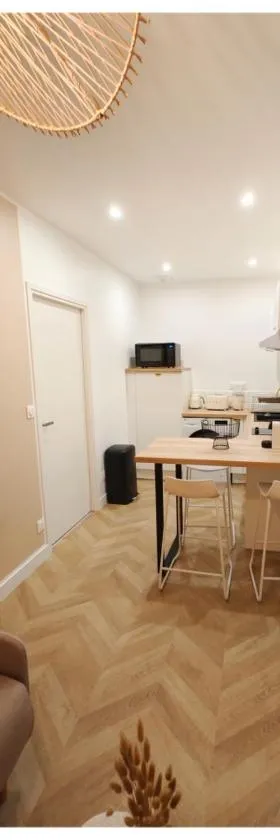 Pause Nature Sauge，位于埃讷沃兰的酒店