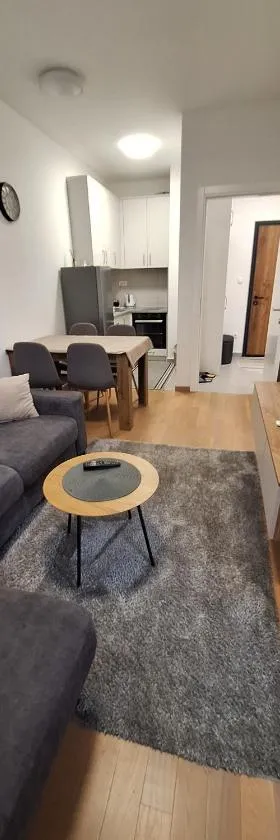Stan na dan Banjaluka Stara Ada 3，位于Rebrovac的酒店