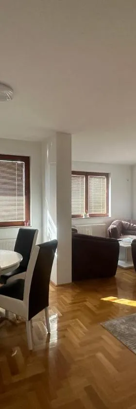 M apartman, Istočno Sarajevo, Lukavica，位于Donje Mladice的酒店