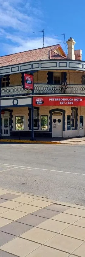 PETERBOROUGH HOTEL，位于Peterborough的酒店
