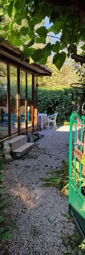 Mobile home toutes saisons，位于Beauzac的酒店