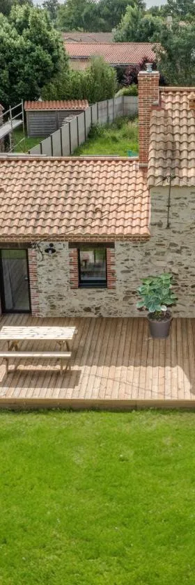 Grange Rénovée 5 personnes-Gîte Le 411，位于Saint-Philbert-de-Grand-Lieu的酒店