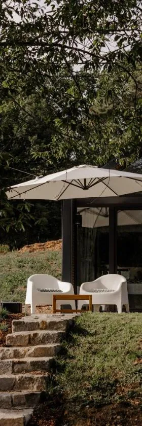 Glamping Osada，位于Hýskov的酒店
