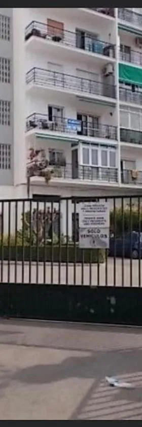 Apartment Silica near Bonzana Square，位于Benalmadena Costa的酒店
