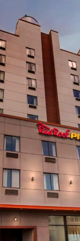 Red Roof Inn PLUS Jamaica, NY - JFK Airport，位于Jamaica的酒店