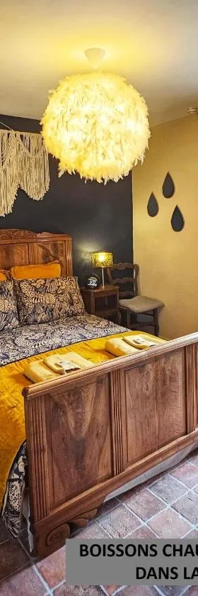 Chambre Héléna, chambre indépendante du Gîte de L'Archerie，位于Saint-Lambert-la-Potherie的酒店