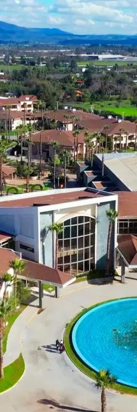 Rosa Agustina Conference Resort，位于奥尔穆埃的酒店