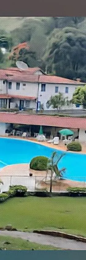 Apartamento Cond Vale do Sol - Hotel em Petrópolis - Itaipava Piscina Cinematográfica，位于Bom Sucesso的酒店