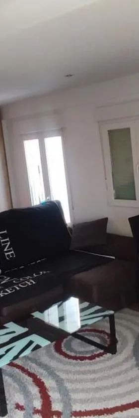 Apartamento cerca Plaza Pilar，位于萨拉戈萨的酒店
