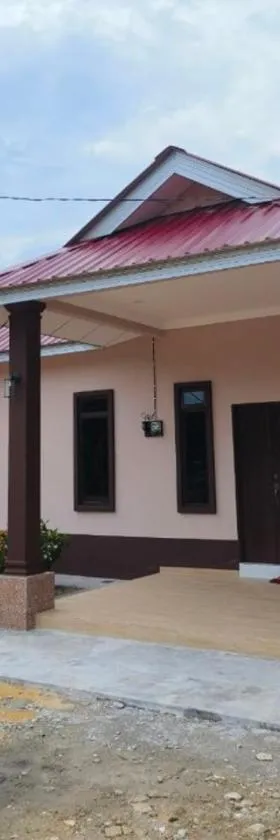 Homestay Merah Jambu UTHM，位于巴力拉惹的酒店