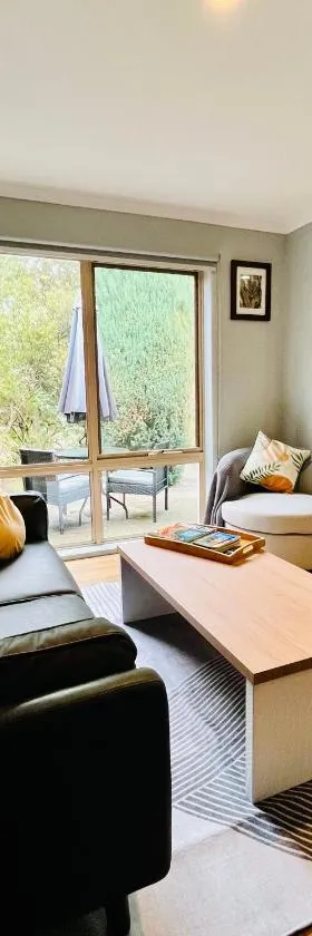 Marengo Beach Studios- Pet Friendly，位于Marengo的酒店