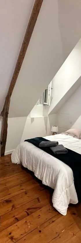 Chambre 3 Face au Donjon，位于蓬的酒店