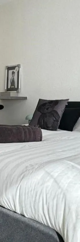 Appartement Frontalier 1，位于圣朱利安恩因的酒店