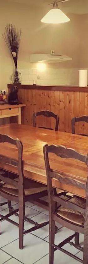 Maison de caractère à la campagne，位于Messac的酒店