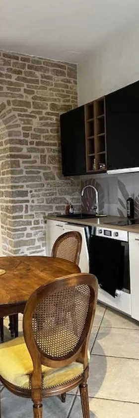 Charmante maisonnette avec vue sur le Clos Vougeot，位于梧玖的酒店