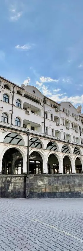 Hotel Tasino Cesmice - Free private parking，位于Vodno的酒店