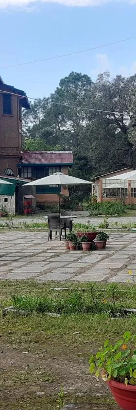 West View Hotel，位于拉尼凯特的酒店