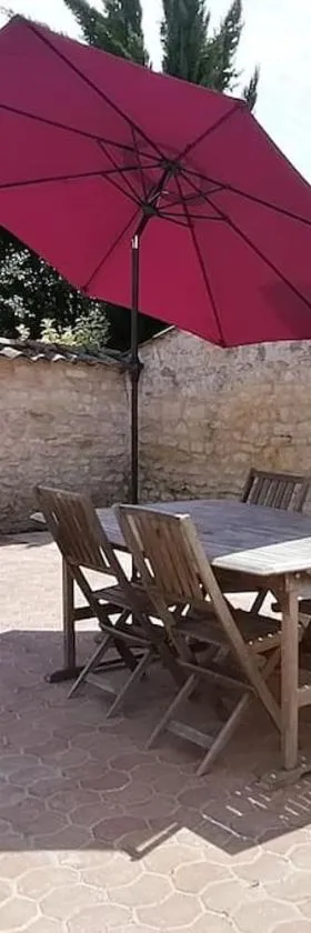 Les Roses Trémières，位于索容的酒店