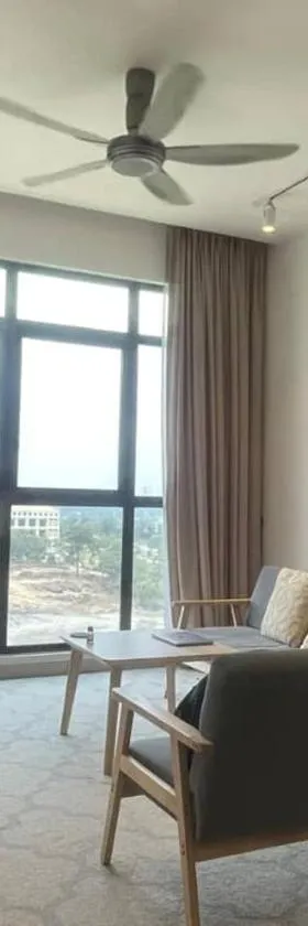 Arinara Homestay Near IOI City Mall Putrajaya 3R2B 5-6Pax at Conezion Residence，位于Kampong Abu Bakar的酒店