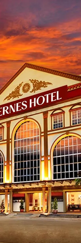 ERNES Hotel Bandar Perda，位于Kampong Permatang Batu的酒店