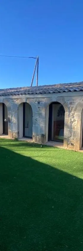 Maison en Pierre à Clermont-l'Hérault，位于Brignac的酒店