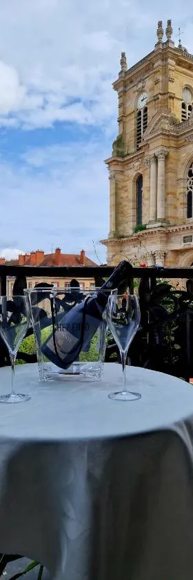 Dormez chez l'écureuil，位于维特里勒弗朗索瓦的酒店