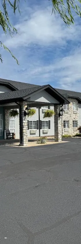 伍德里奇客栈，位于Connersville的酒店