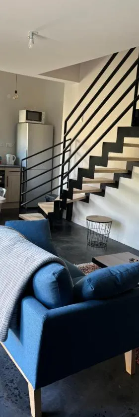 Charmante maison rénovée centre-ville，位于Balbigny的酒店