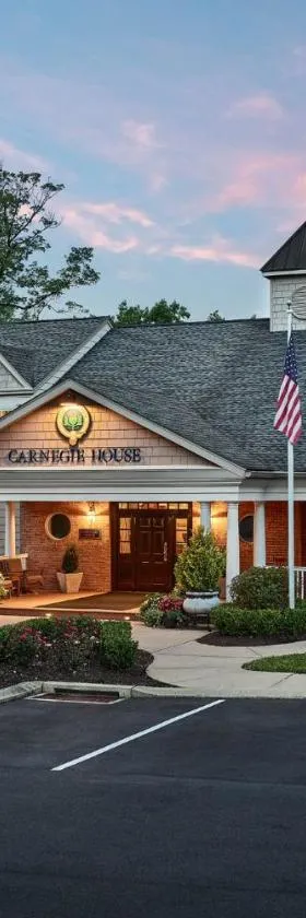Carnegie House，位于州学院的酒店
