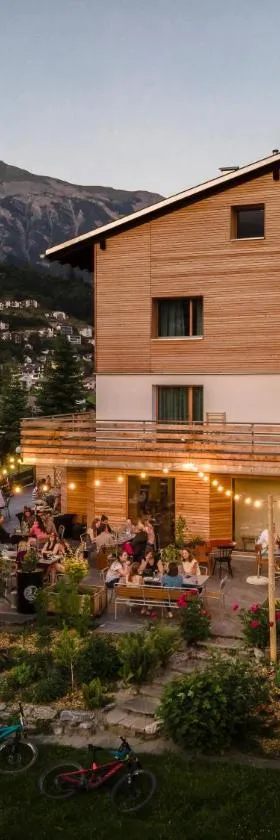 Flem Mountain Lodge，位于弗利姆斯的酒店