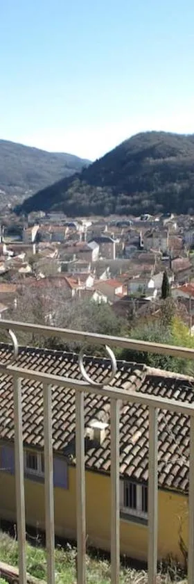 Maison de vigne rénovée，位于圣阿弗里克的酒店