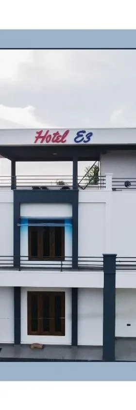 Hotel E3，位于马纳尔的酒店