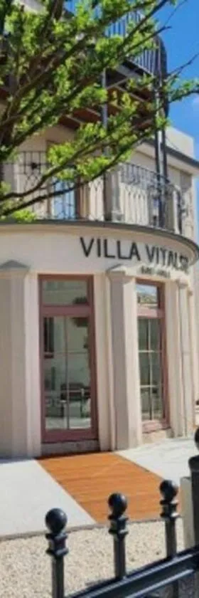 Villa mit Balkon, Lift, Luxus -Beletage，位于巴特哈尔的酒店