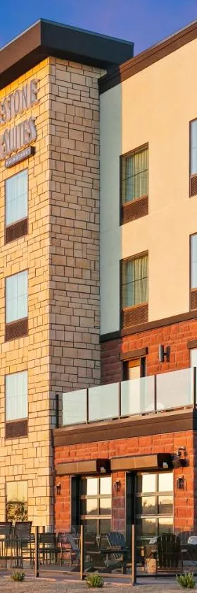 Cobblestone Hotel & Suites - Wickenburg，位于威肯勃格的酒店