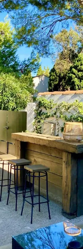 Maisonnette au cœur des Alpilles，位于穆里耶的酒店