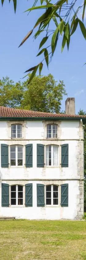Maison Etxeparea，位于于斯塔里茨的酒店