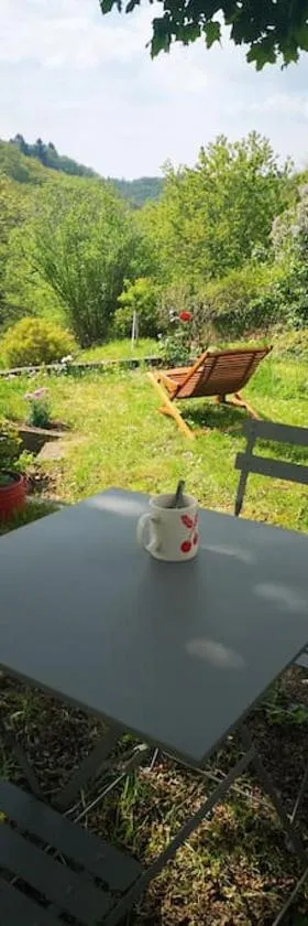 Confortable maison à la campagne，位于Les Fougères的酒店