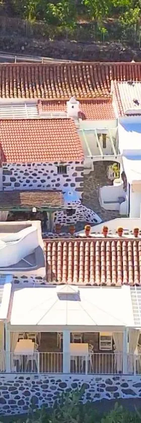 Histórica Casa con vistas al Jardín de Cactus y montañas，位于莫甘的酒店