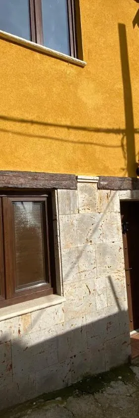 Casa Rural Los Valles，位于Valdenebro de los Valles的酒店