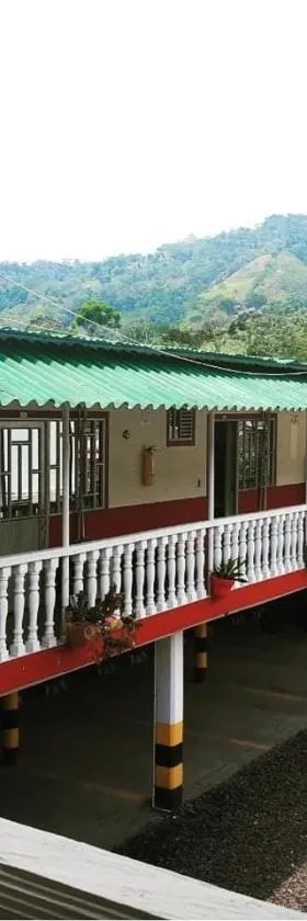 Hotel el CRISTAL Muzo，位于Muzo的酒店
