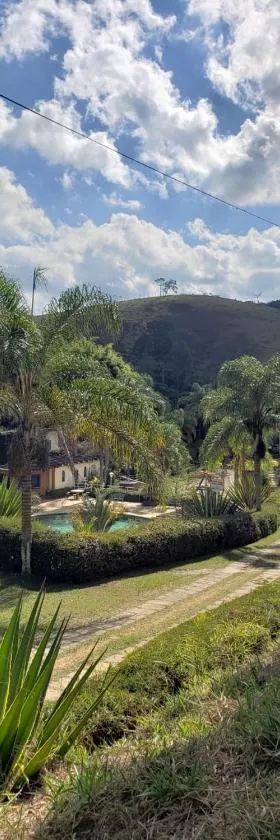 Recanto dos Carvalhos - Pousada Camping，位于圣洛伦索的酒店