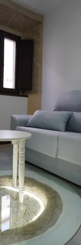 Apartamento Sanin 1，位于Lumbrales的酒店