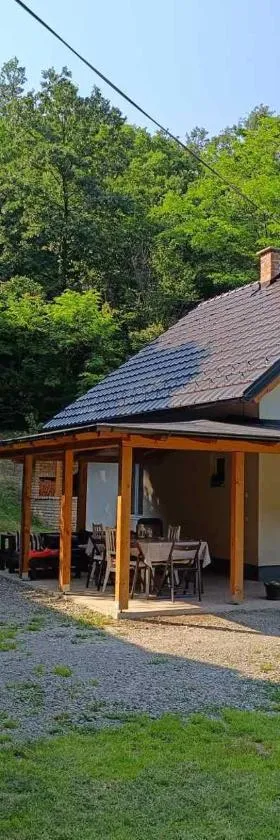 Kuća za odmor Kekec Fruška gora，位于Beočin的酒店
