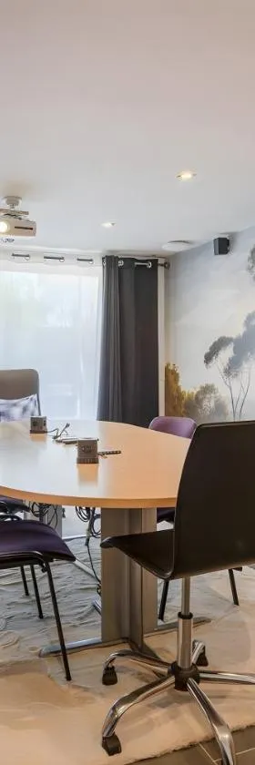 Rez de jardin & Salle de réunion，位于La Ferrière的酒店