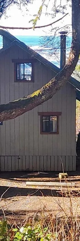 Rocks Cabin，位于科帕利斯比奇的酒店