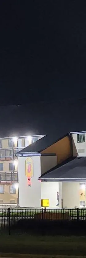 瓦达利亚/戴顿国际机场速8酒店，位于万达利亚的酒店