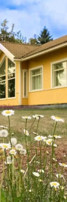 Keltainen talo - tilava huvila lähellä Saloa，位于Vartsala的酒店