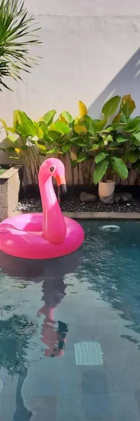 Namdur Villa Sariwangi - Tropical Villa in Bandung With Private Pool，位于万隆的酒店