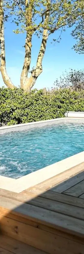 Maison avec piscine-climatisation-jardin，位于Ventenac en Minervois的酒店
