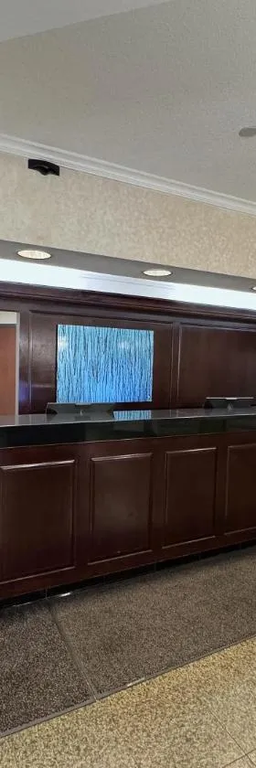 Troy Inn & Suites，位于特洛伊的酒店